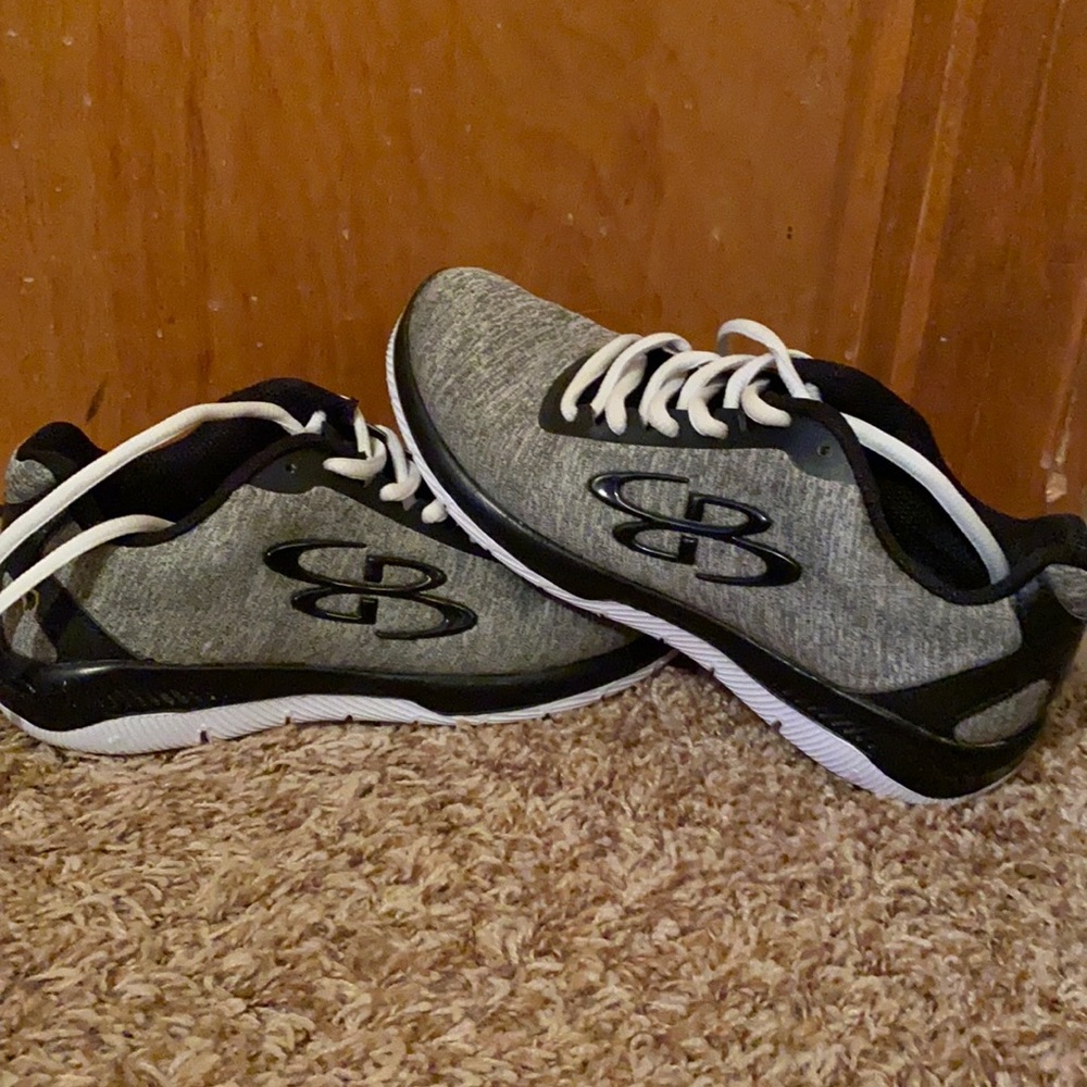 Boomba sneaker